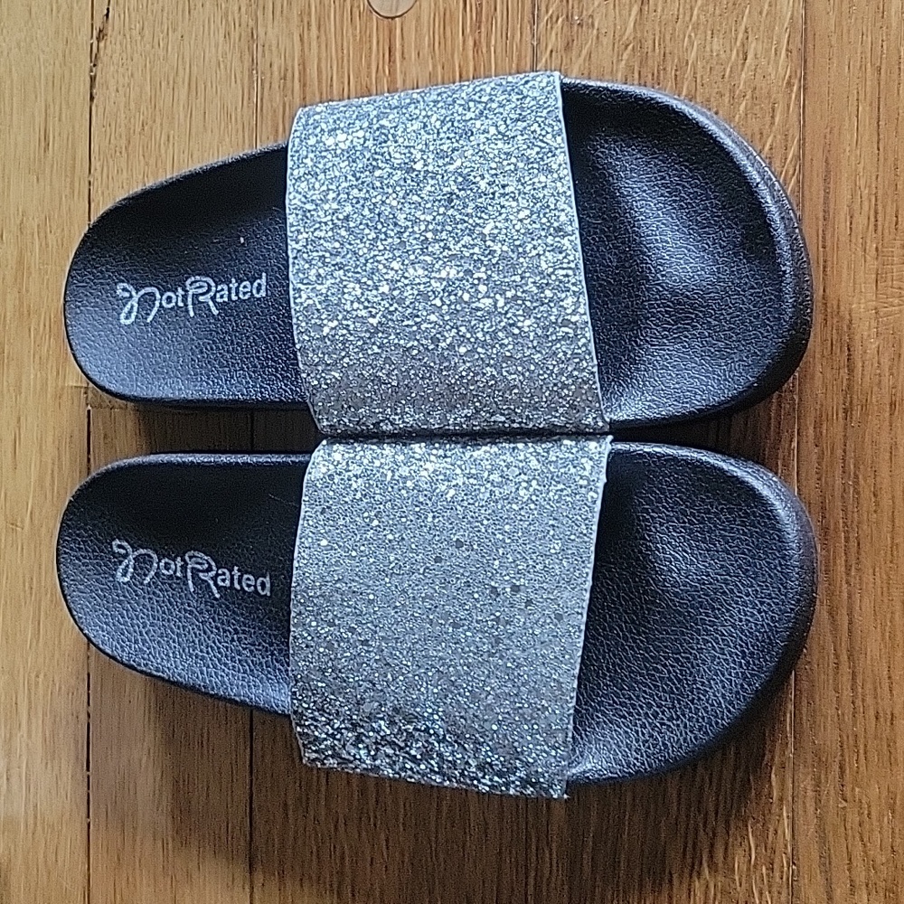 Nwot Not Rated Sandals